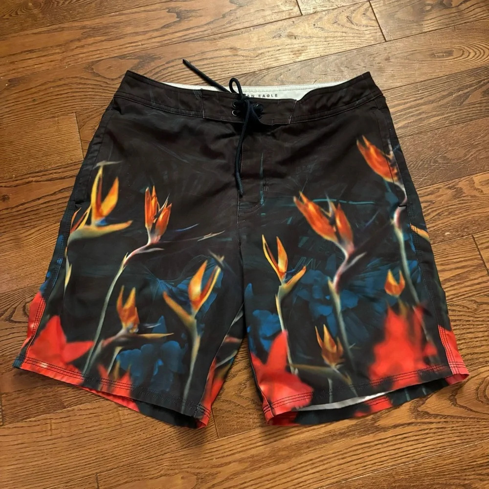 American Eagle Outfitters black‎ floral board swim shorts trunks small